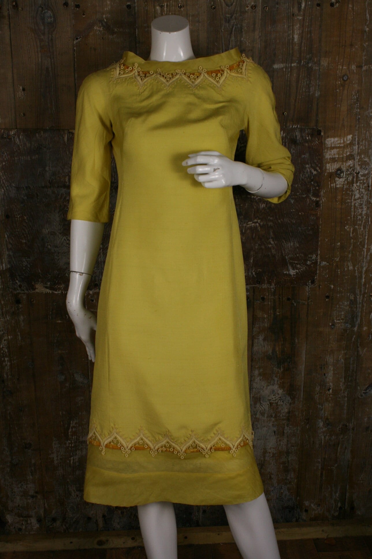 Vintage 50Er Jahre Gelbes Etuikleid, Carlye Knielanges Kleid Größe 10 Uk/ 36" Büste von IntoTheWoodsWear