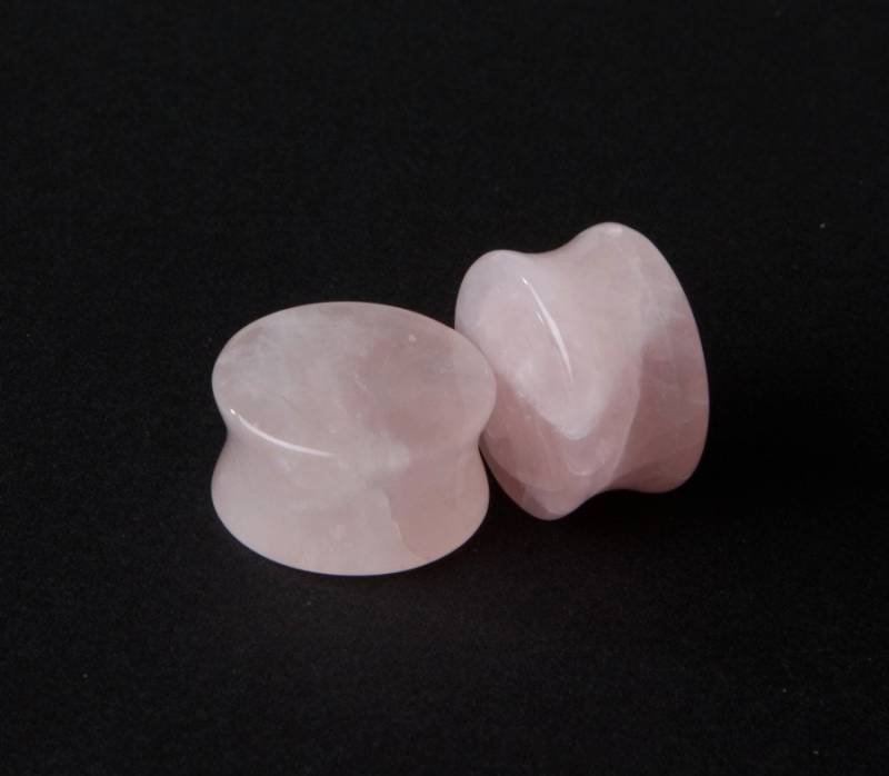 Ein Paar Rosenquarz Plugs - Erhältlich in Den Größen 8 G 6 4 2 0 00 7/16 "1/2" 9/16" 5/8" 3/4" 7/8 1" von Intrepidjewelry