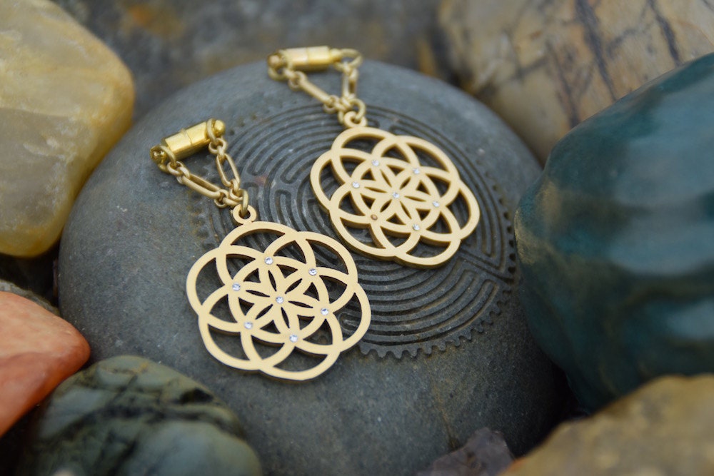 Samen Des Lebens Heilige Geometrie Magnetverschluss Ohrringe von Intrepidjewelry