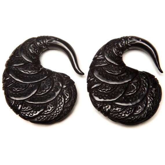 Wunderschöne Flower Horn Paisley Gauged Ohrringe 10G, 8G, 6G, 4G, 2G, 0G von Intrepidjewelry