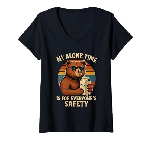 Damen My Alone Time is for Everyones Safety Funny Bear Retro T-Shirt mit V-Ausschnitt von Introvert Bear Retro Sunset Humor Milk