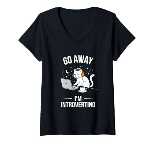 Damen Gothic Introvert Cat Coffee Lover | Dark Humor Feline Design T-Shirt mit V-Ausschnitt Damen Gothic Introvert Cat Coffee Lover | Dark Humor Feline Design T-Shirt mit V-Ausschnitt von Introvert Cat Coffee Lover Tee