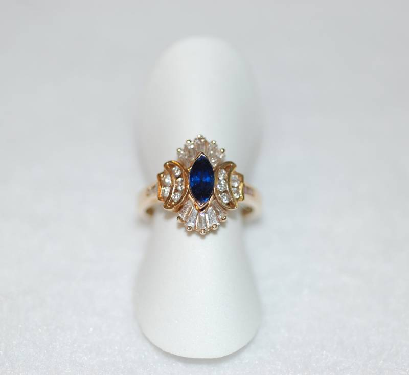 Marquis Saphir Und Diamant Doppelkronenring von IoJewelers