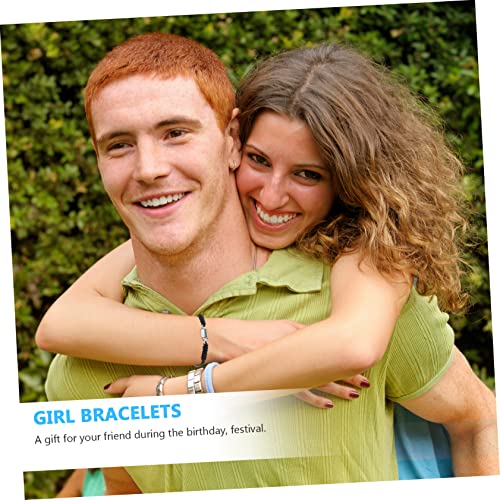 Ipetboom 6 Stück Verstellbare Sport Armbänder mit Football Anhänger Geflochtene Handgelenk Deko für Jungen Teams und Spieler Robuste Freundschaftsbänder für Freizeit und Training von Ipetboom