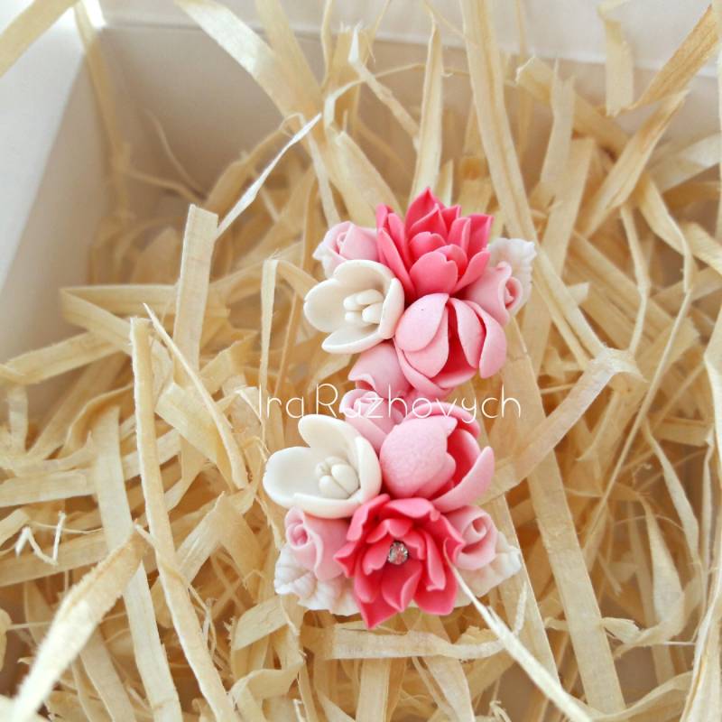 Ohrstecker Flieder, Freesie, Schmuck Handgemacht, Polymer Ton von IraRuzhovych