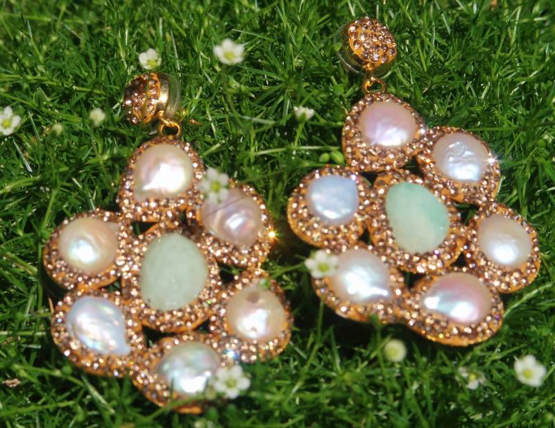 Blumen Perl Ohrringe Ohrhänger Strass Rot Grün Lila Sommer Urlaub Edel Statement Vergoldet Hochzeit Süßwasser Blumen Perl Ohrringe Ohrhänger Strass Rot Grün Lila Sommer Urlaub Edel Statement Vergoldet Hochzeit Süßwasser von IreAndValeo