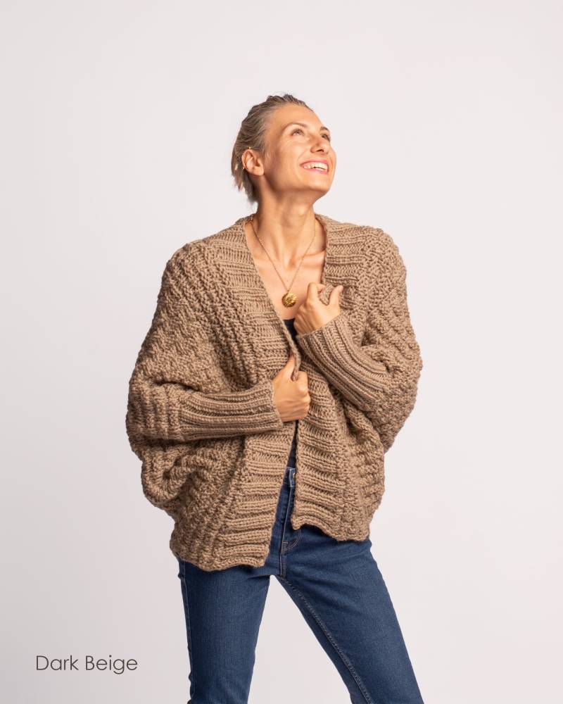 Herbst Grobstrick Cardigan, Frau Wolljacke, Zopfmuster Oversized Bomber Plus Size Strick, Boho Strickjacke, Geschenk von IrenKnits