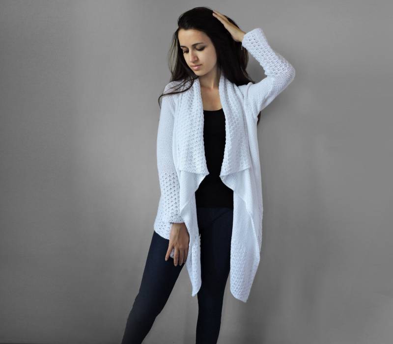 Handgestrickte Strickjacke Aus Baumwollgemisch Slouchy Boho Sweater von IrenKnits