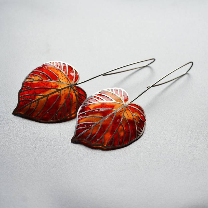 Umweltfreundliche Ohrringe Herbstblatt Linde von IMHjewellery