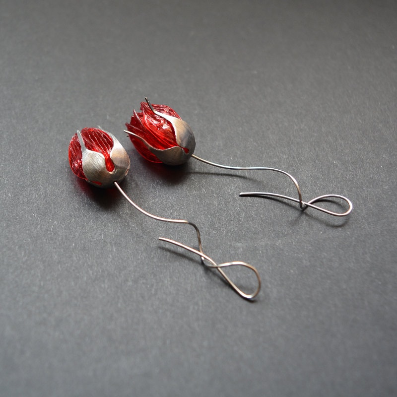 Umweltfreundliche Rote Knospen Umweltfreundliche Rote Knospen von IMHjewellery