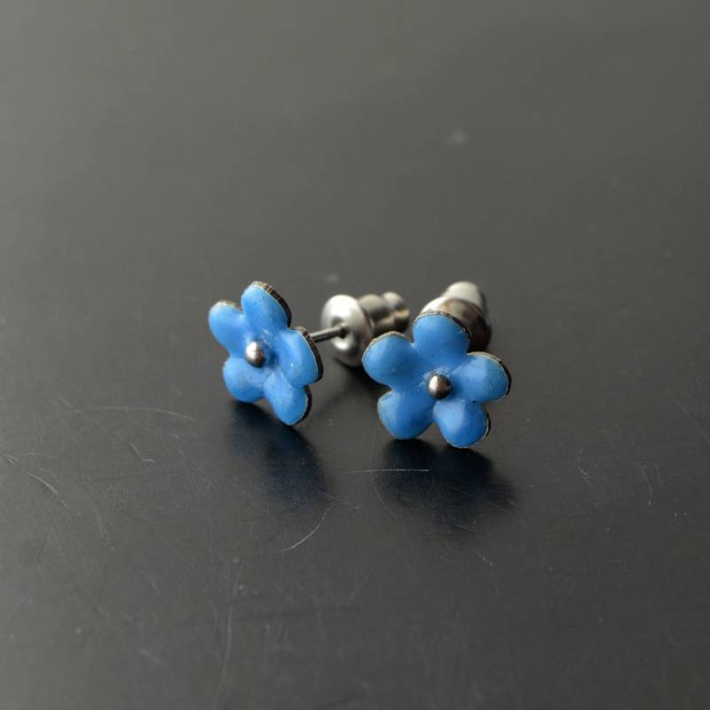 Vergissmeinnicht Ohrringe Edelstahl Pet Emaille Blumen Vergissmeinnicht Ohrringe Edelstahl Pet Emaille Blumen von IMHjewellery