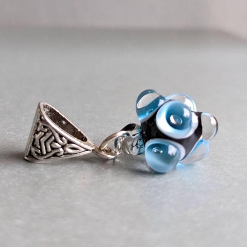 Handgemachte Murano Glas Anhänger Aqua Blau Schwarz & Weiß Tolles Geschenk Für Sie Handgemachte Murano Glas Anhänger Aqua Blau Schwarz & Weiß Tolles Geschenk Für Sie von IrenaMuranoCrafts