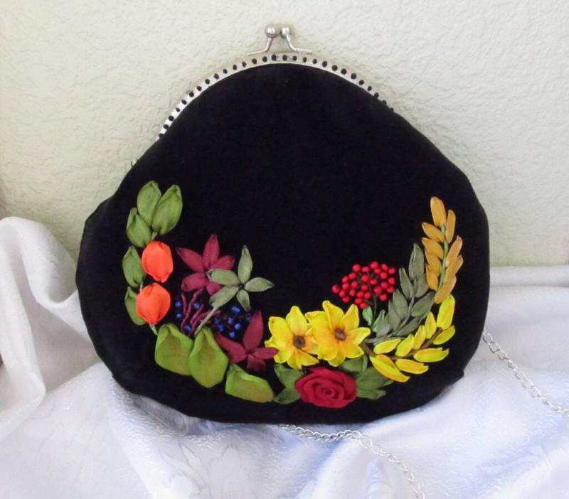 Auf Bestellung. Samt Schwarze Abendtasche, Herbst Design Geldbörse, Bestickte Kleine Clutch, Geldbörse von IriSribbon