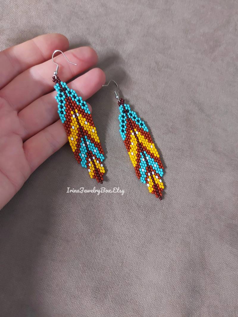 Feder Perlen Ohrringe Lange Boho Schmuck von IrinaJewelryBox