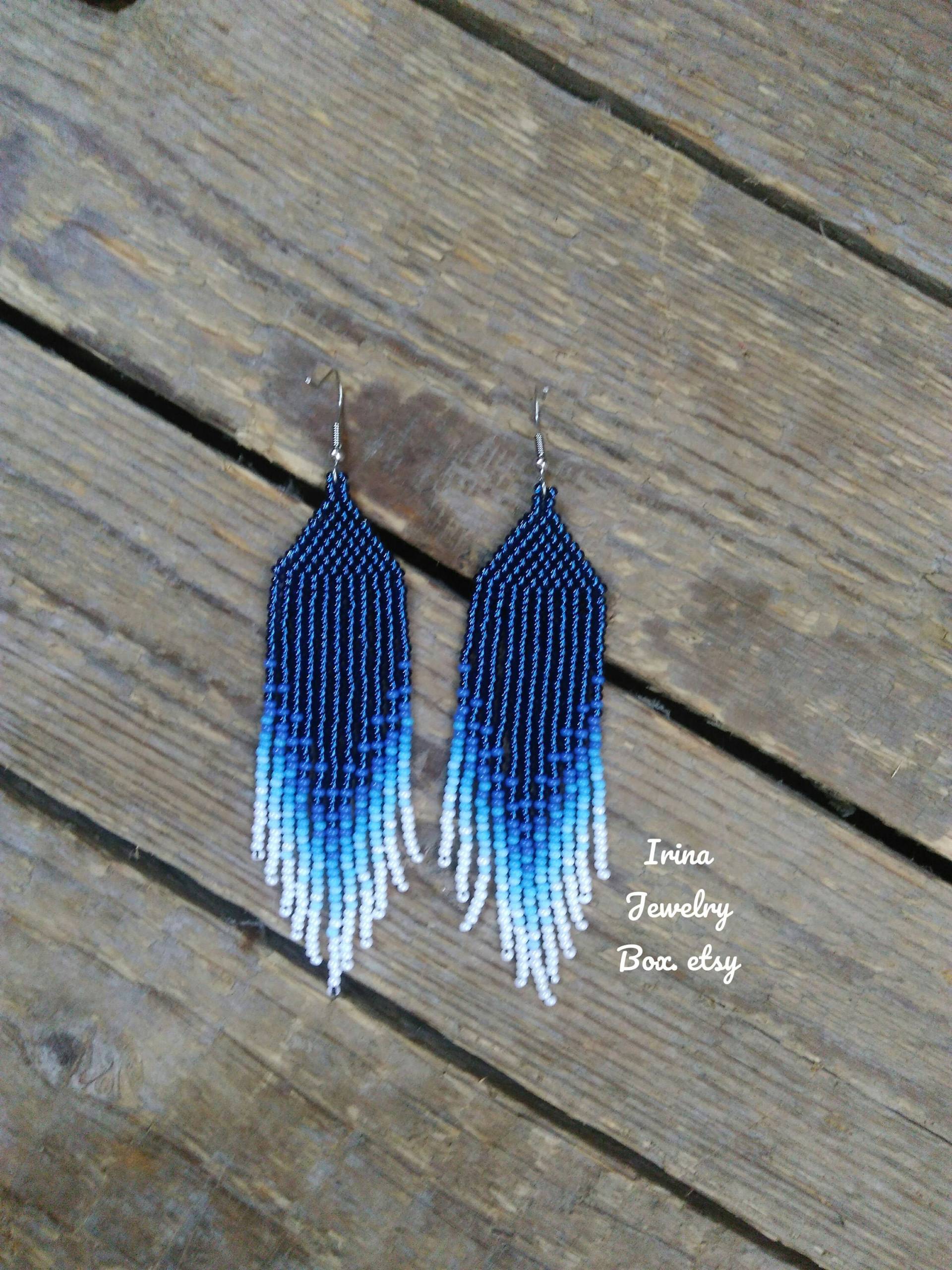 Royal Blau Ombre Perlen Fransen Ohrringe Gewebte Farbverlauf Baumeln von IrinaJewelryBox