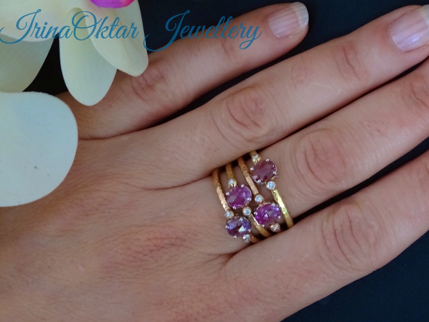 Handgemachte 14K Goldringe Mit Mehrfarbigen Echten Rosenschliff Saphiren Und Diamanten von IrinaOktarJewellery