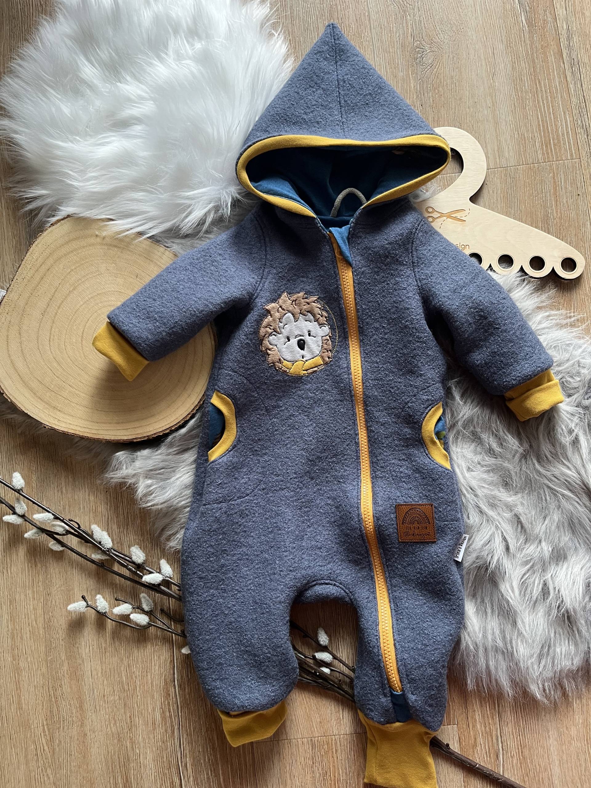 Walkanzug Winteranzug Stickerei Handmade Wagenanzug Mit Igel Walkanzug Winteranzug Stickerei Handmade Wagenanzug Mit Igel von IrinaSprickDesign