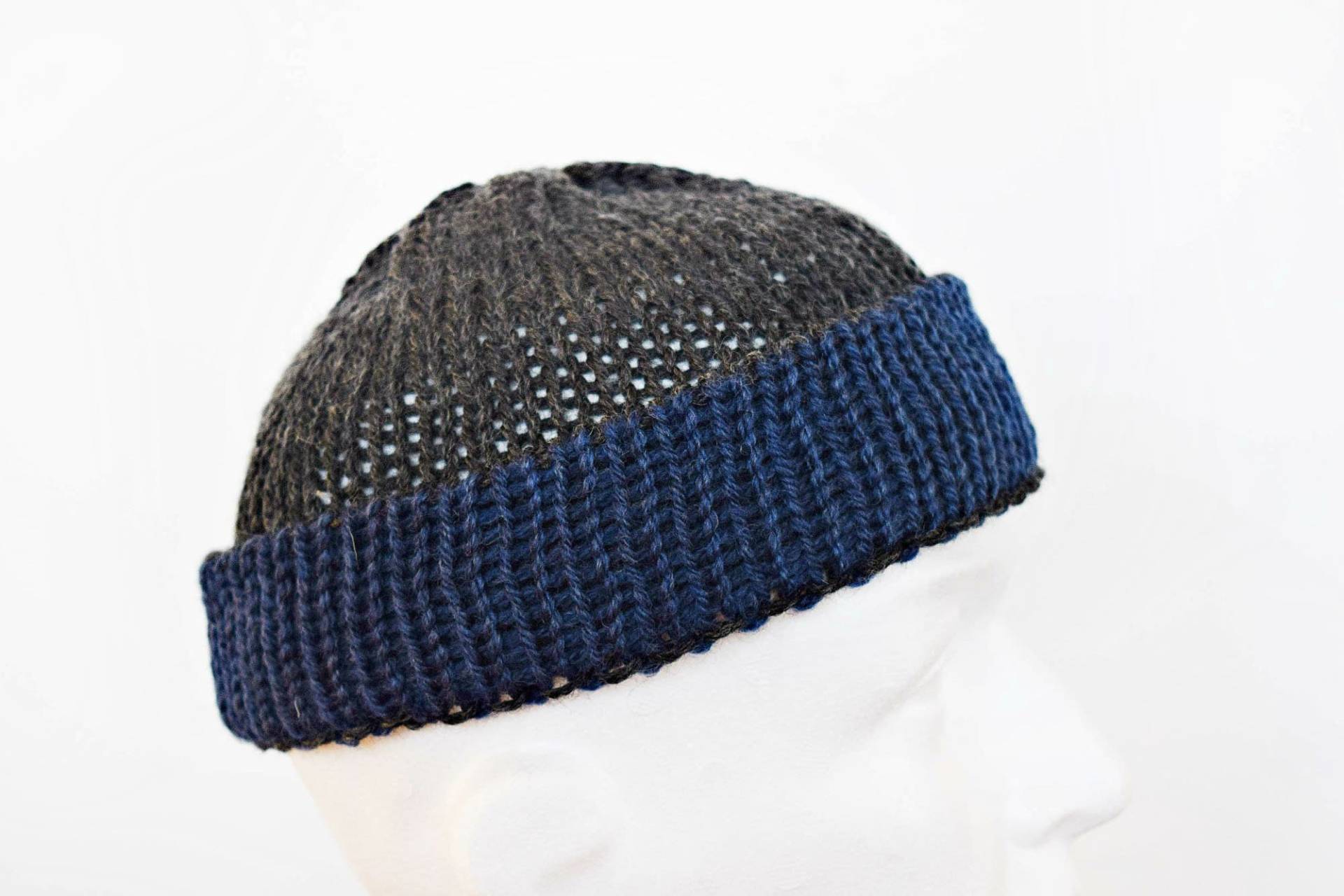 Docker Beanie Hat, Hat For Men, Trawler Hat, Fisherman Hat, Big Head Hat, Mens Short von IrinasSTRICKMODE