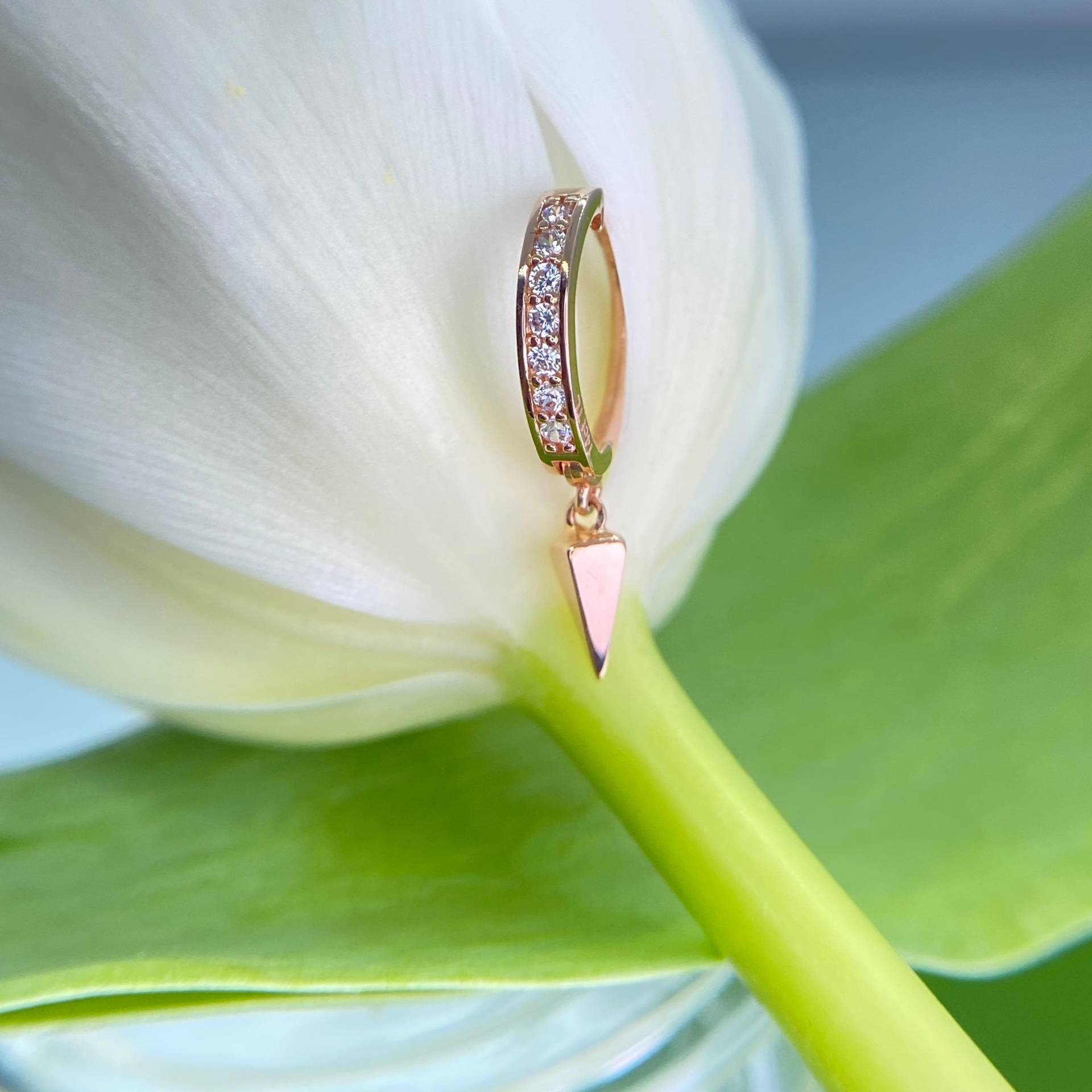 Tish Lyon 14Kt Rosegold Hinged Segment Turm Ring Set Mit Cubic Zirkonia Baumeln 1.2mm 16G X 9mm von IrisBodyJewellery