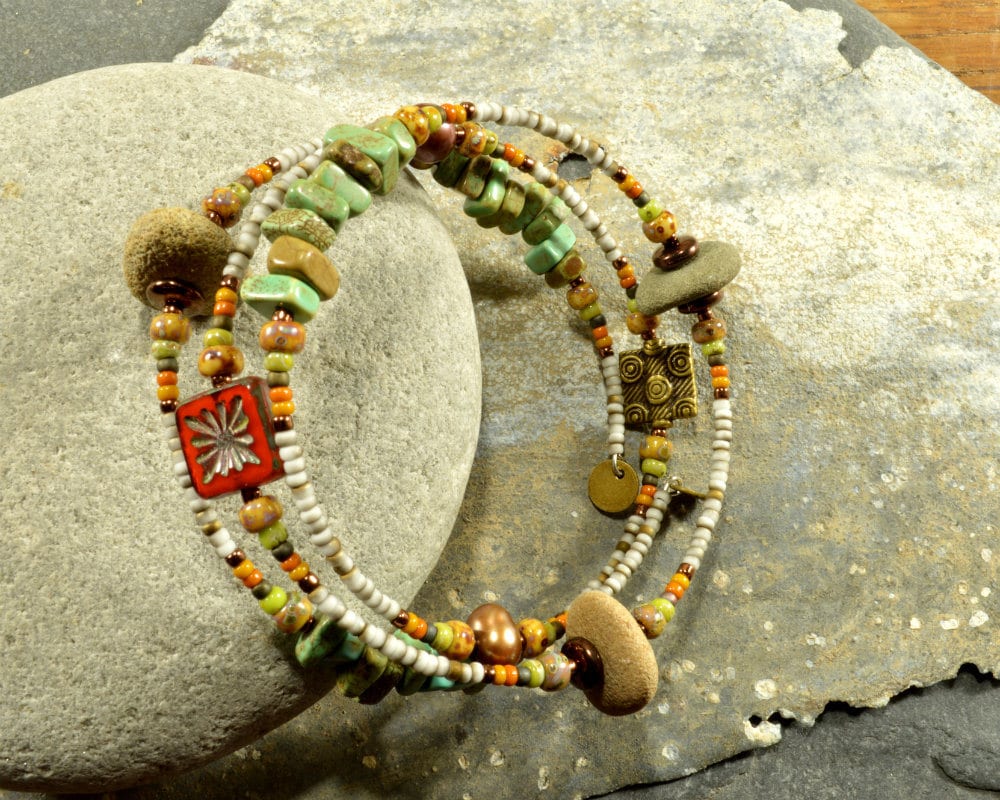 Candy Corn Ein Mellow Verstellbares Wickelarmband Aus Echten Maine Seesteinen Und 925Er Stein Funky Bio Schmuck Candy Corn Ein Mellow Verstellbares Wickelarmband Aus Echten Maine Seesteinen Und 925Er Stein Funky Bio Schmuck von IrisDesignSeaglass