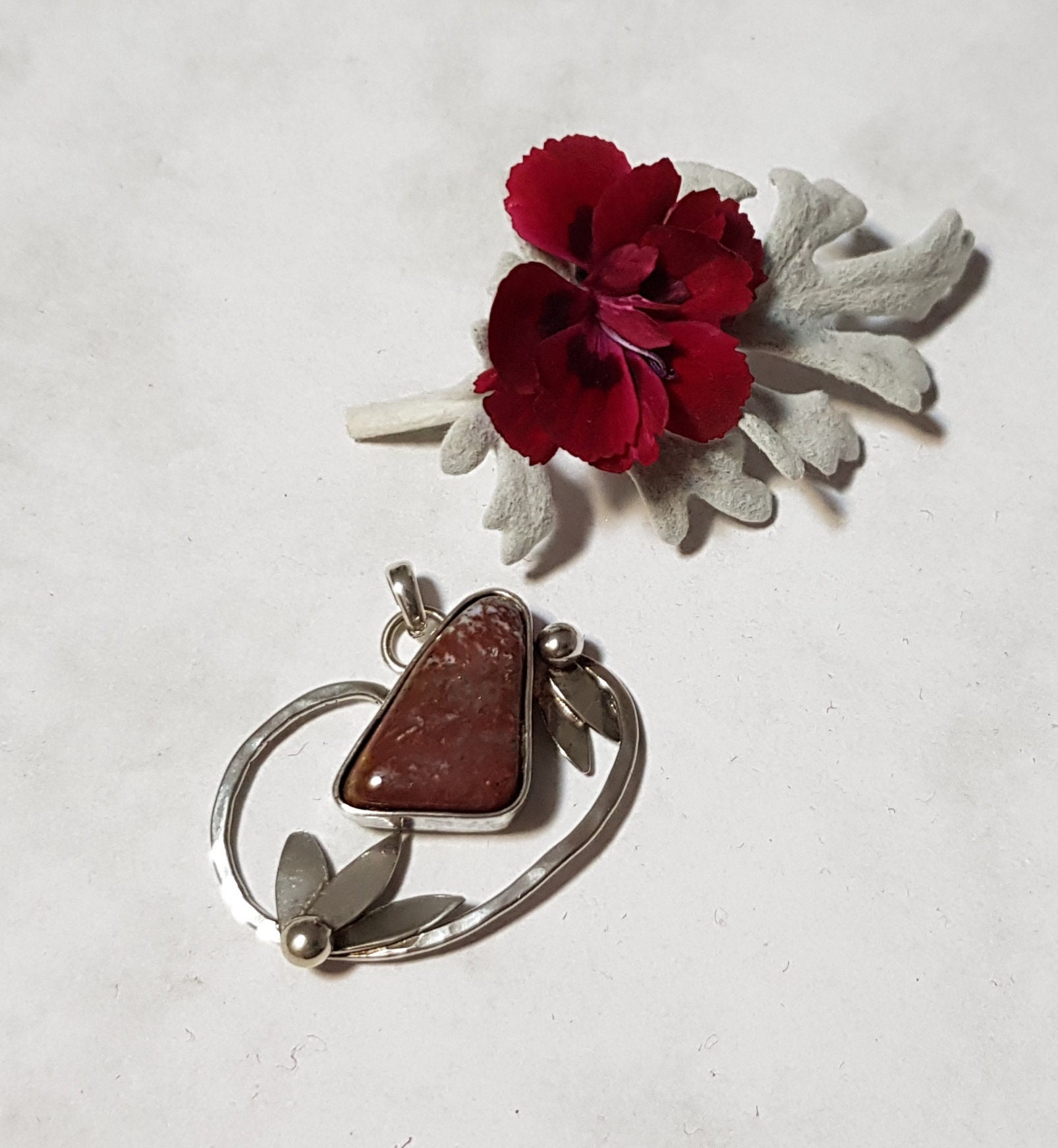 Anhänger Mit Rotem Jaspis von IrisGeschenke