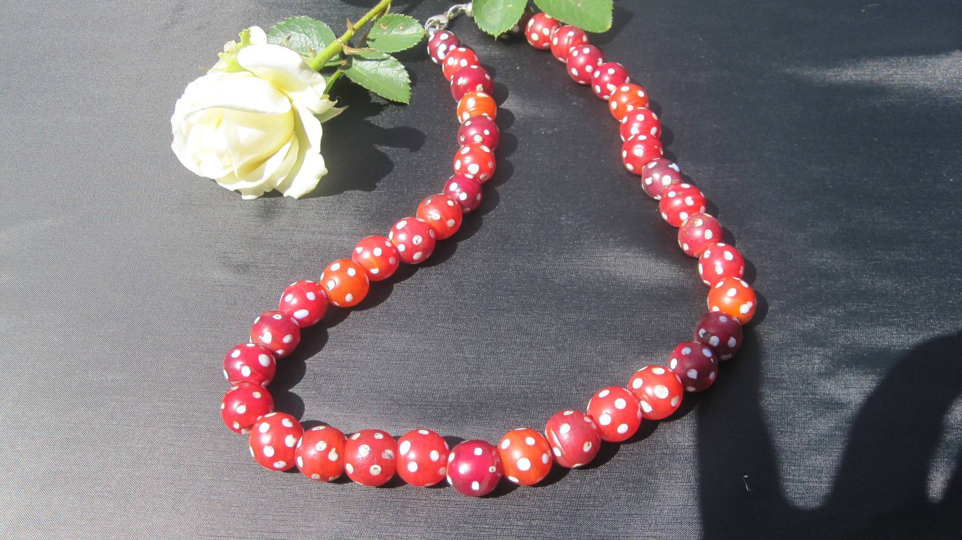 Rote Kette Fliegenpils von IrisGeschenke