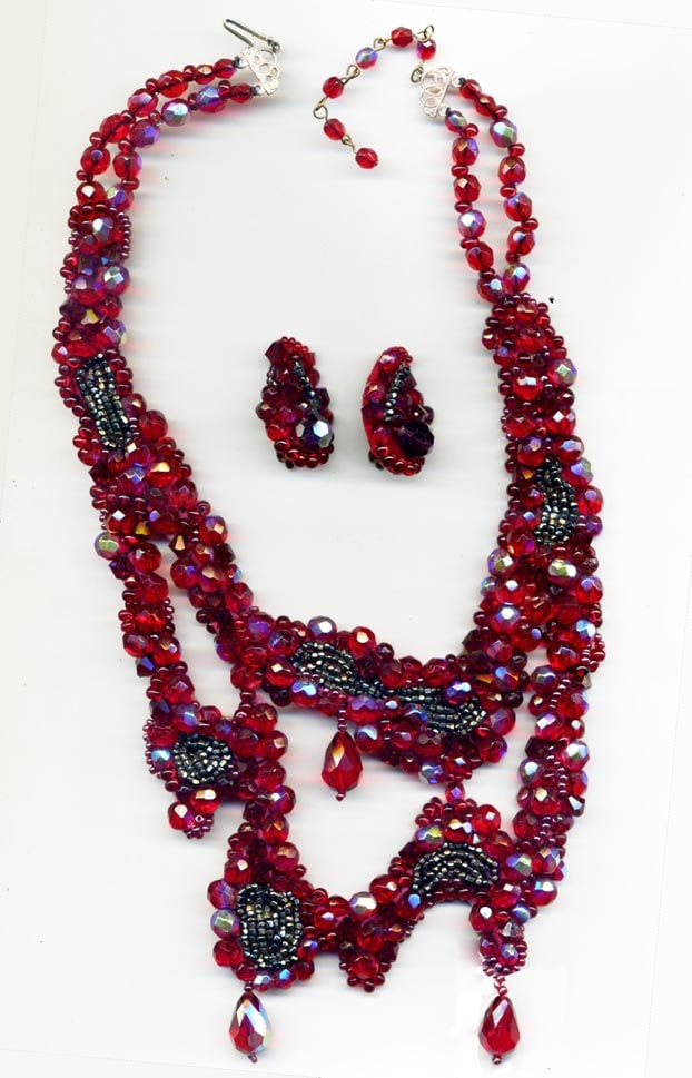 Roten Swarovski Kristall Kette Roten Swarovski Kristall Kette von IrisPallida