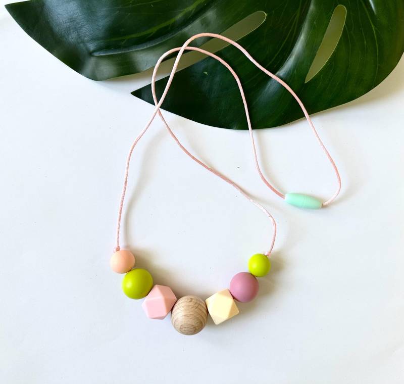 Blush Rosa Silikon Stillkette Geometrisch, Neue Mutter Geschenk Blush Rosa Silikon Stillkette Geometrisch, Neue Mutter Geschenk von IrisandNin