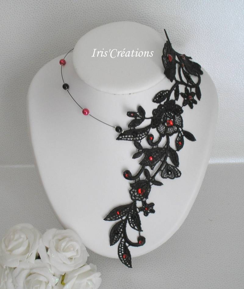 Amalia Wedding Halskette Aus Schwarzer Spitze, Roten Schwarzen Perlen Und Swarovski-strasssteinen von IriscreationsBijoux
