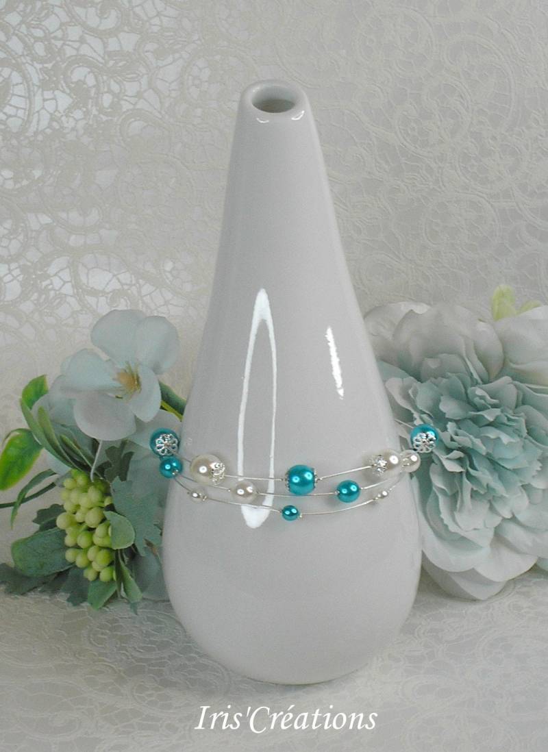 Armband Delia Weiße Und Türkisfarbene Perlen von IriscreationsBijoux