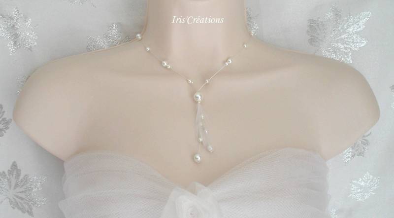 Elina Hochzeit Halskette Weiße Perlen Und Hahn Federn von IriscreationsBijoux