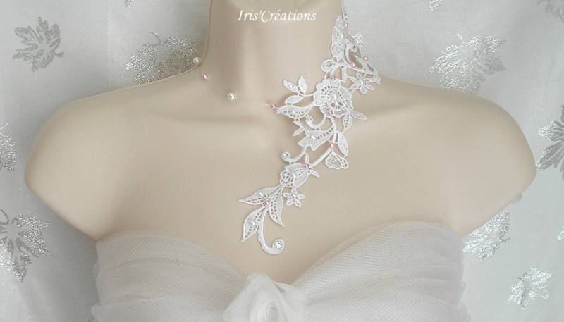 Hochzeit Von Sofia Weiße Perlen Venedig Guipure Spitze Rosa Pulver Weiß Und Swarovski Strass Halskette von IriscreationsBijoux