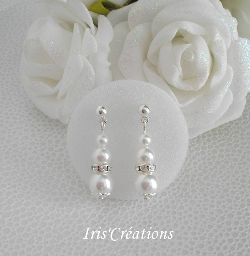Louisa Weiße Perlen Und Strass Ohrringe von IriscreationsBijoux