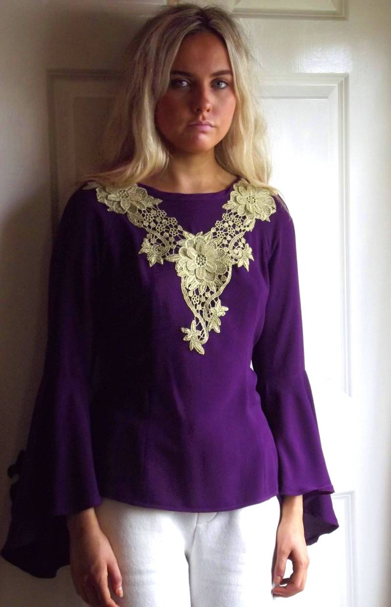 Damen Viskose Top Mit Goldstickerei | Uk Größen 10, 12 & 14 von IrishCreativeDesigns