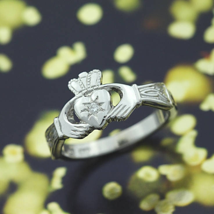 Claddagh Ring, Damen Diamant Ring Claddagh Ring, Damen Diamant Ring von IrishJewelryDesign