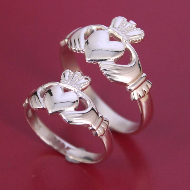 Claddagh Ring Passend Für Sie Und Ihn, Erhältlich in 9K, 14K, 18K Platin von IrishJewelryDesign