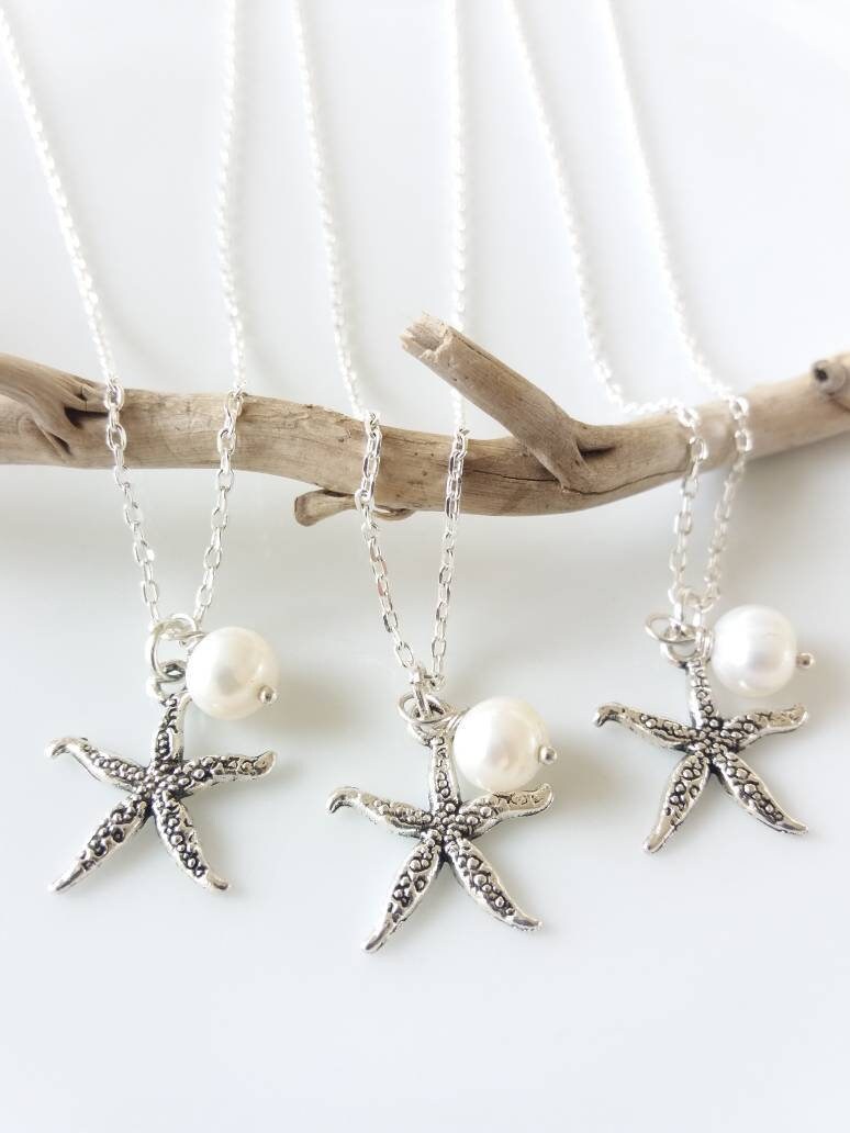 Brautjungfern-Perlenkette Brautjungfern-Silber - Und Perlenkette Strandperlenkette Weiße Perlenkette, Perlenschmuck Seestern-Halskette von IrishMermaidJewelry