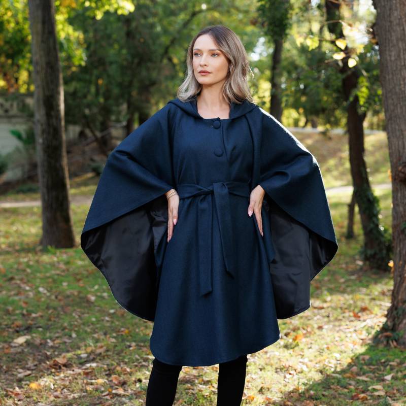 Irish - Donegal Tweed Kapuzen Gürtel Cape/Poncho Navy Herringbone Irland Handgefertigt Damen Einheitsgröße Lang von IrishTweedStore