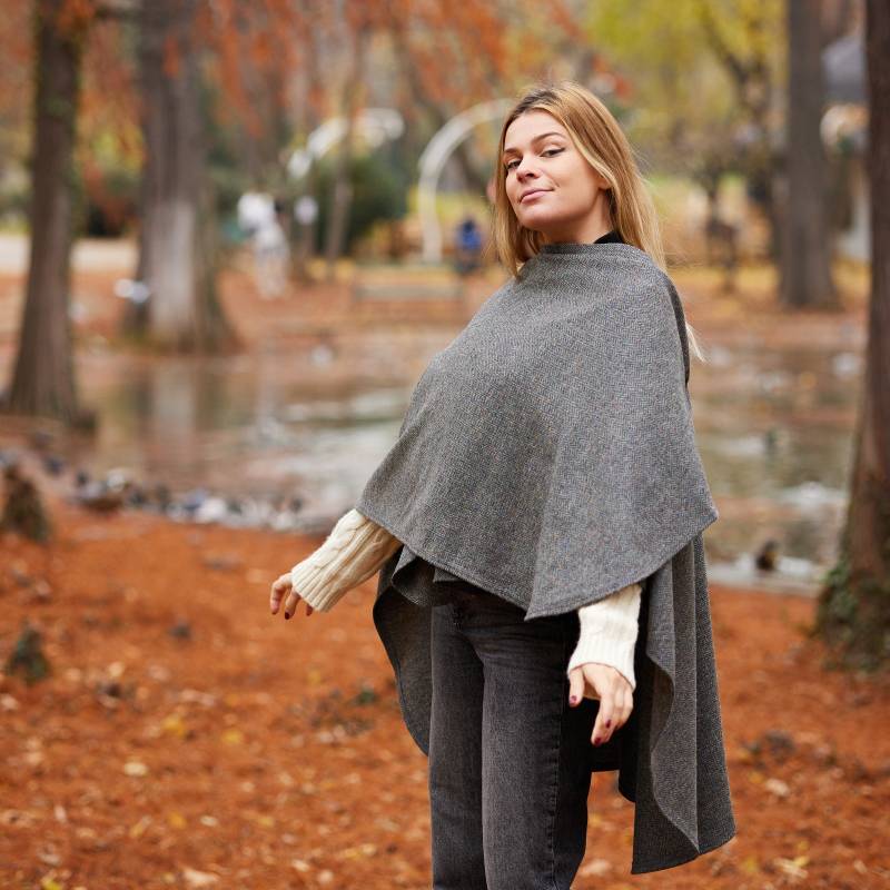 Irish Donegal Tweed Wrap/Schal - Grau Mix Fleck Handgefertigt Einheitsgröße von IrishTweedStore