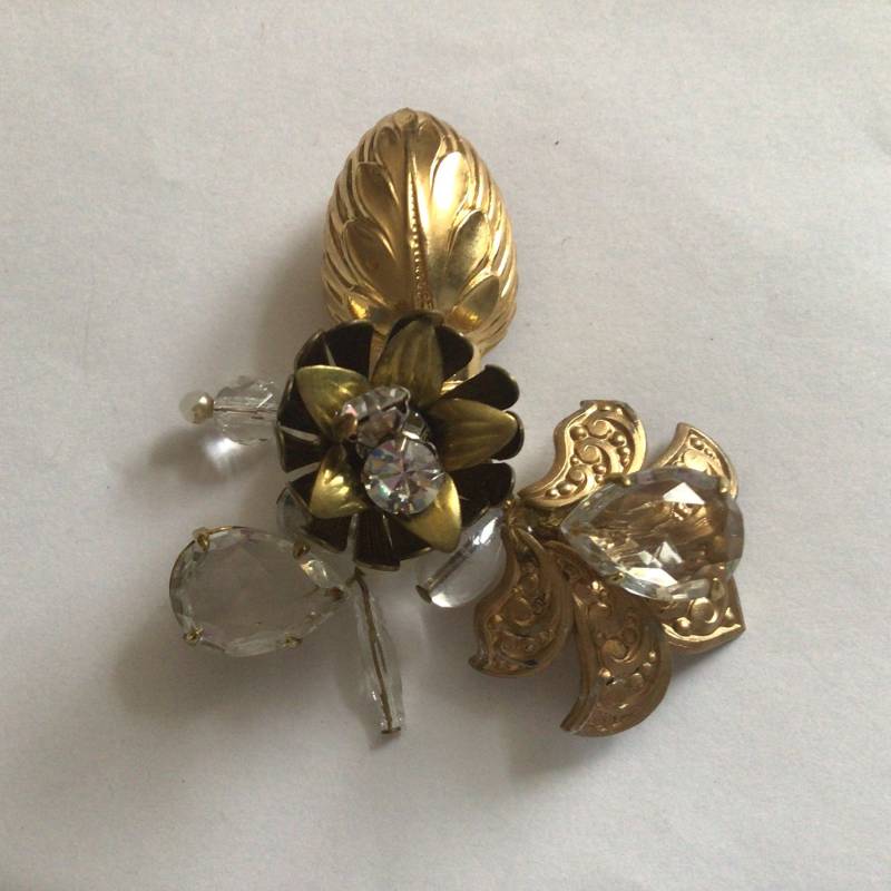 Vintage Anstecknadel.brosche in Gold.rhinestone Clear Crystal.unmarked.3-D Rose von Irishka2020