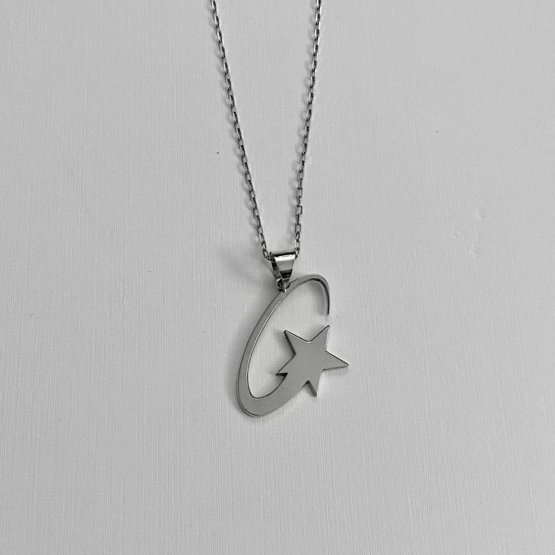 Personalisierte Sterling Silber Monogramm Halskette, Personalisierter Schmuck von Irisjewelerystudio