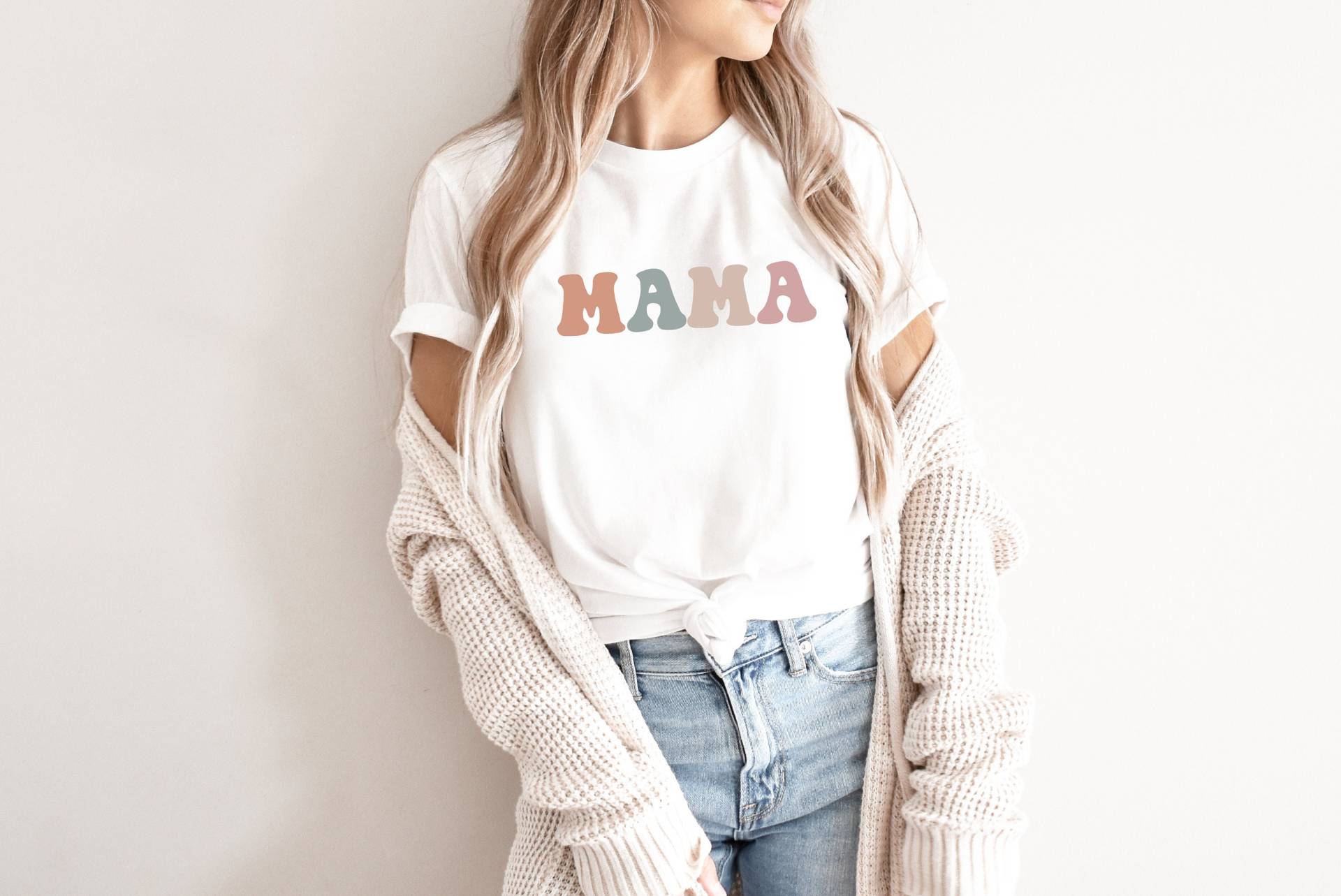 Retro Mama Shirt, T-Shirt, Tshirt Für Mama, Süße Kleidung, Boho Geschenk, Neue Geschenk von IronHorseStudios