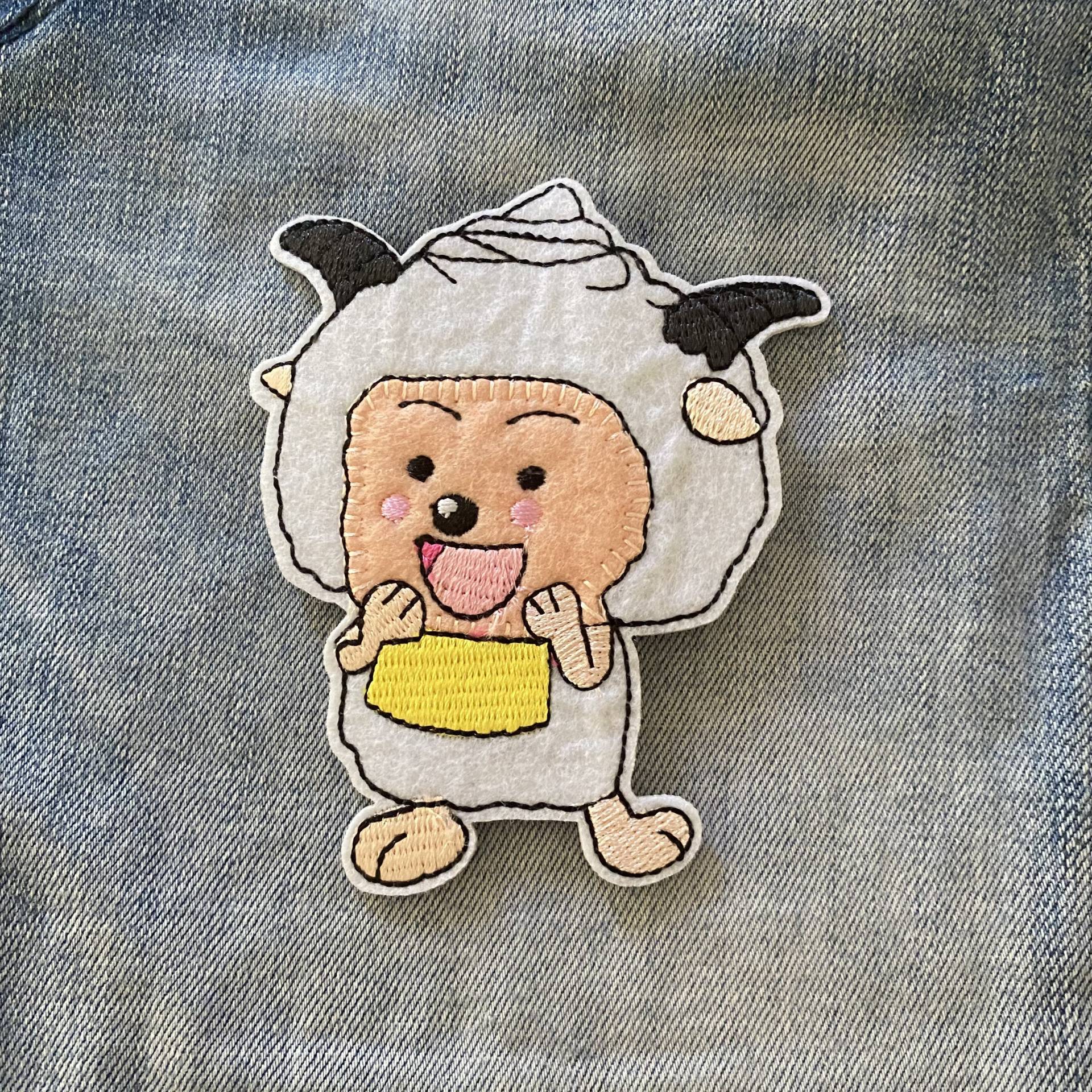 Cartoon Schaf Aufbügler Für Jeansjacke Oder Tasche Aufnäher, Kinder Aufnäher Applikation Gestickt Tier von IronOnPatchesQLD