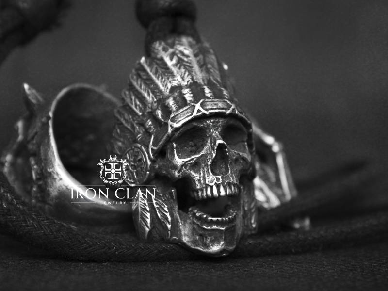 Schwarzer Elch Anhänger Schädel Herren Halskette von IronclanJewelry