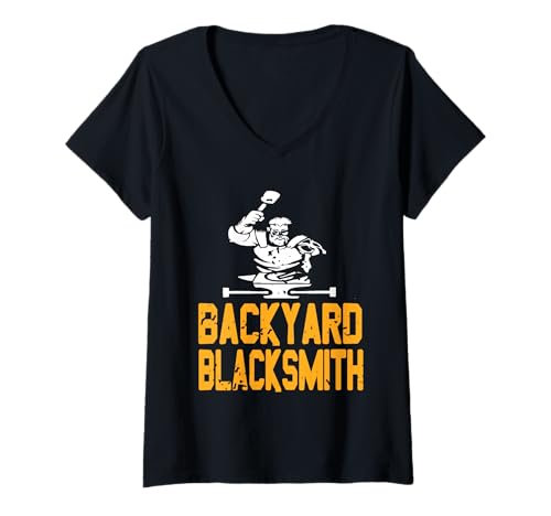 Damen Hinterhof-Schmiede, Retro-Design, lustiges Geschenk T-Shirt mit V-Ausschnitt Damen Hinterhof-Schmiede, Retro-Design, lustiges Geschenk T-Shirt mit V-Ausschnitt von Ironworker Blacksmith Designs Shirt Merch & Co.