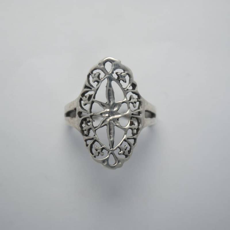 Silberring - Vintage Ring Damenring Ovaler Silberschmuck Damenschmuck Damengeschenk Geschenkidee Für Damen von Iroquoise