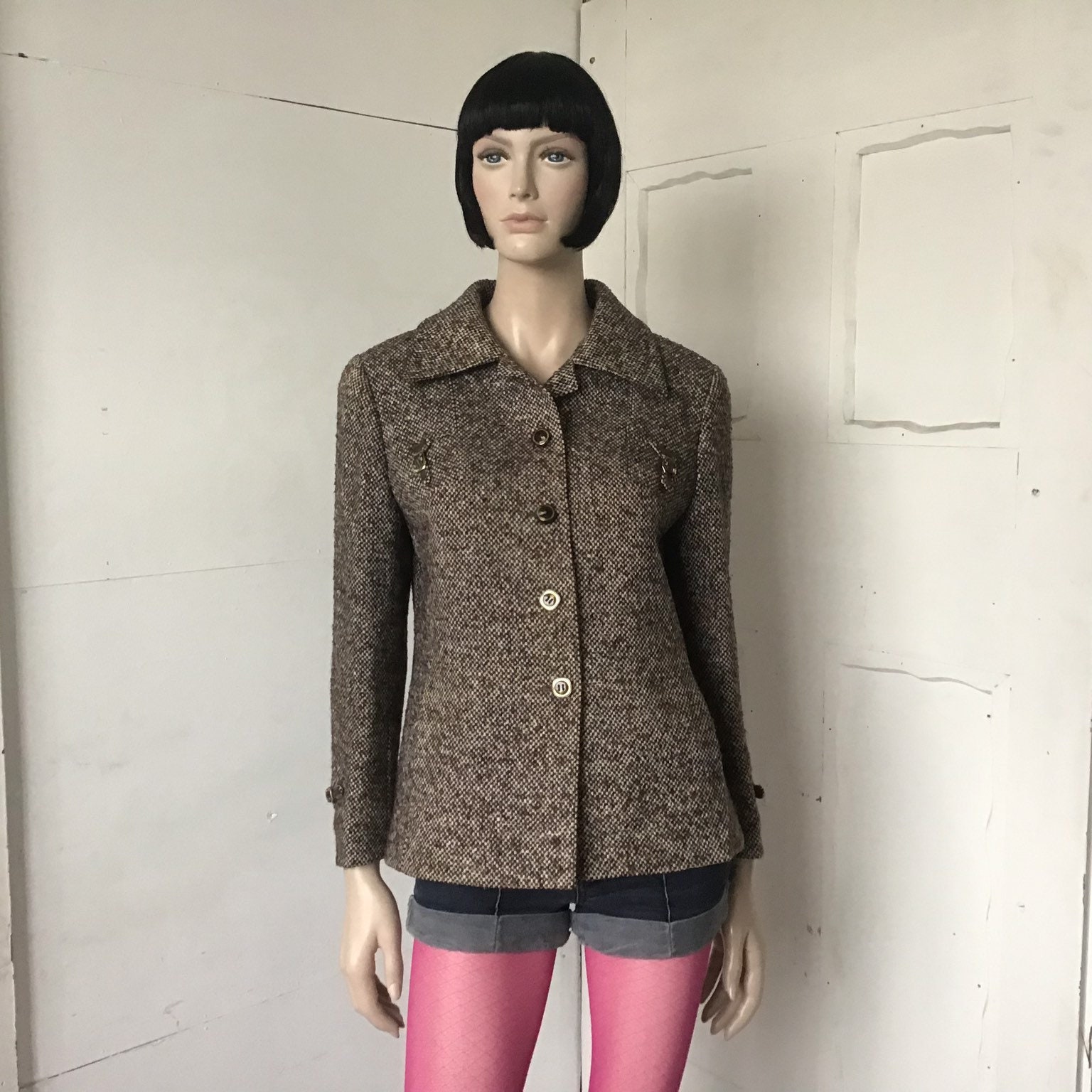 Vintage 1970Er Jahre - Reine Wolle Tweed Jacke Blazer Breites Revers Lederschnalle Detail Uk12 Classic Modell Vintage 1970Er Jahre - Reine Wolle Tweed Jacke Blazer Breites Revers Lederschnalle Detail Uk12 Classic Modell von IrresistibleIrie
