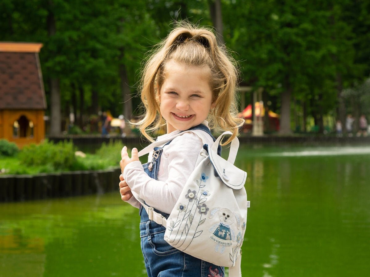 Handgemachter Kindergartenrucksack Minirucksack Für Kleinkind Mädchen Hasenrucksack von IrunToysGift