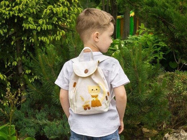 Handgemachter Kinderrucksack Junge Mädchen Kleiner Canvas Rucksack Katze Kindergarten von IrunToysGift