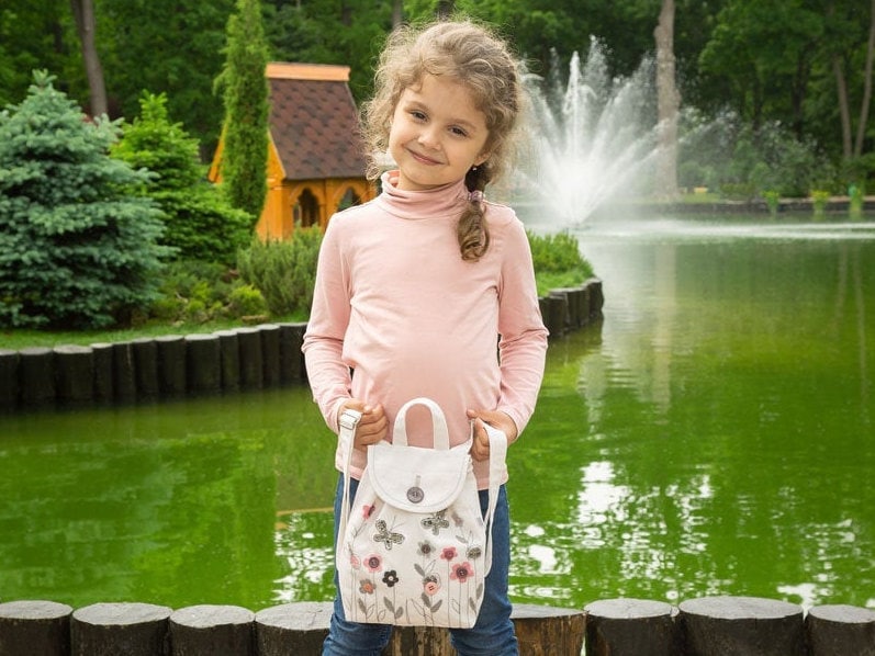 Schmetterling Kinderrucksack Mädchen Blumenrucksack Für Kleinkind Mini Kindergarten Rucksack von IrunToysGift